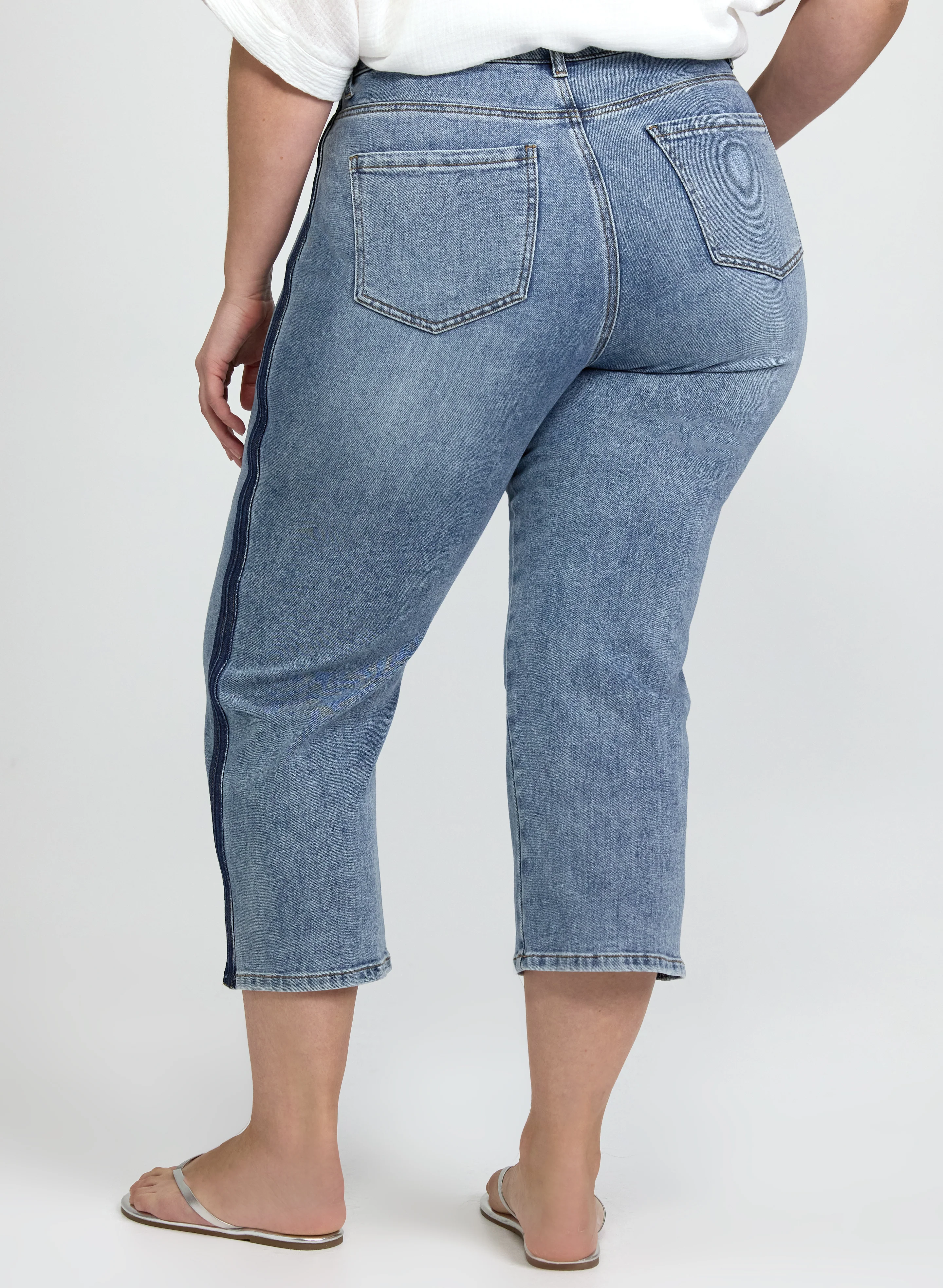 Straight-Leg Denim Capris - Image 3