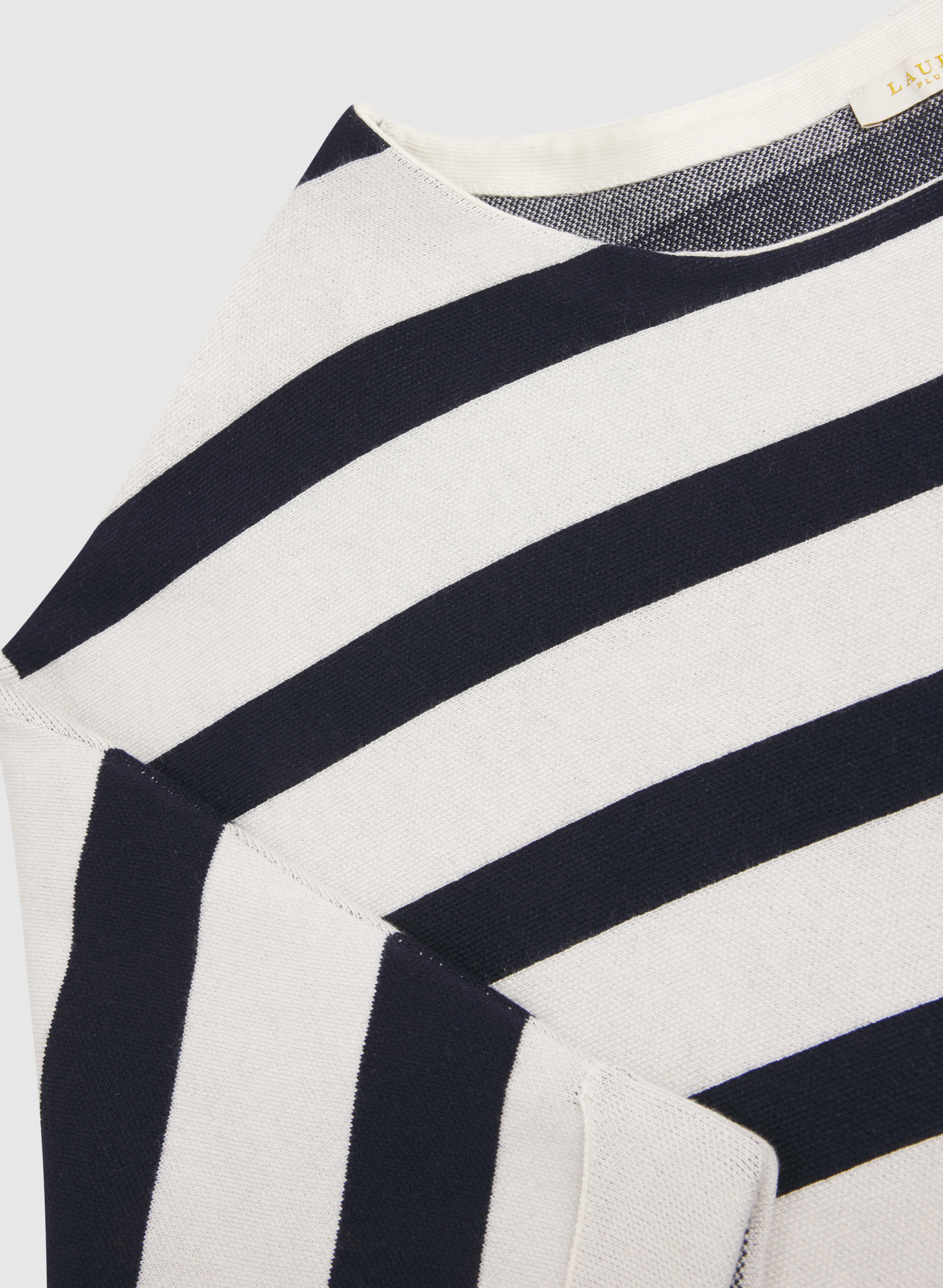 Stripe 3/4 Sleeve Pullover - Image 7
