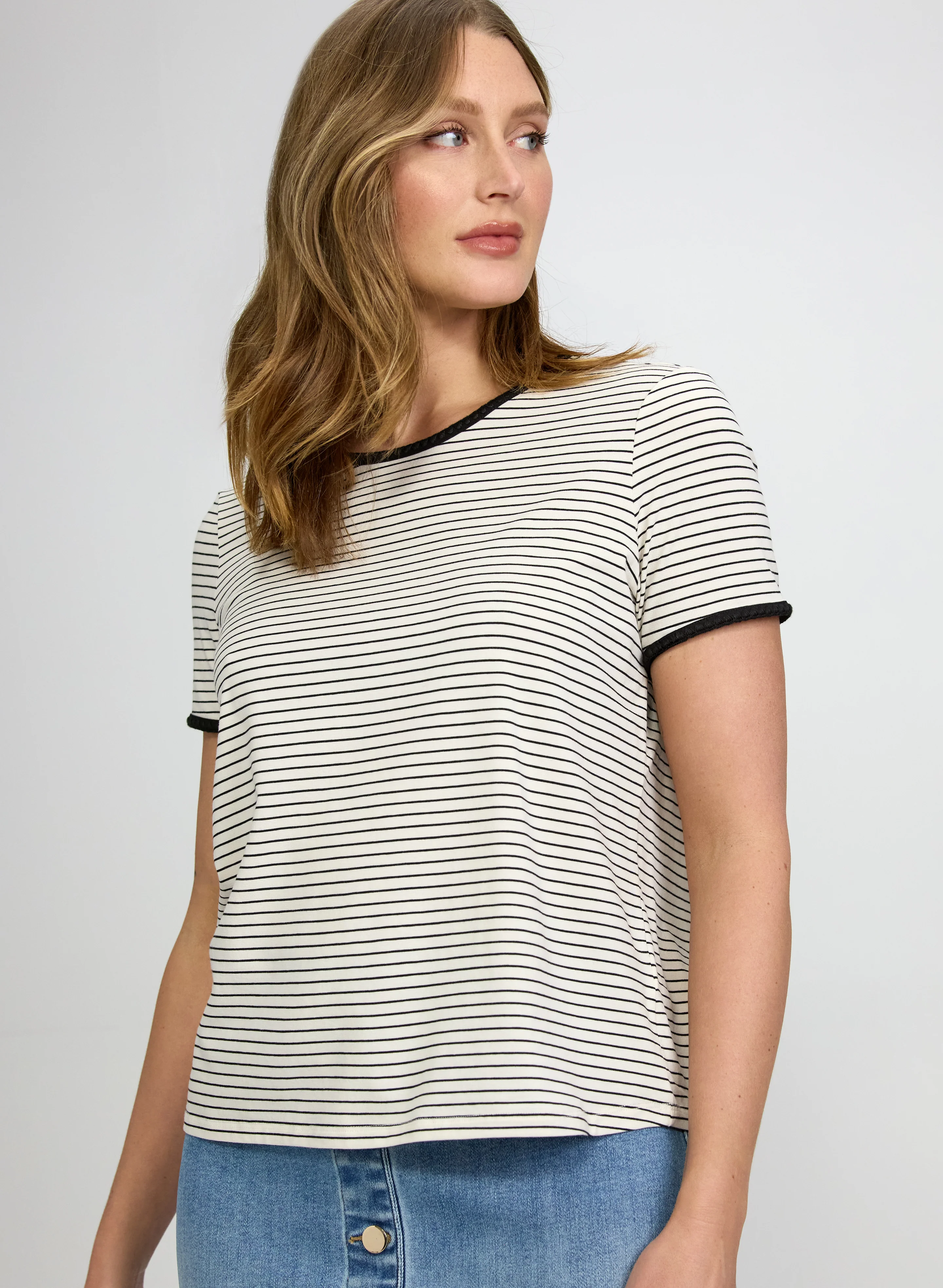 Striped Contrast Trim T-Shirt - Image 5