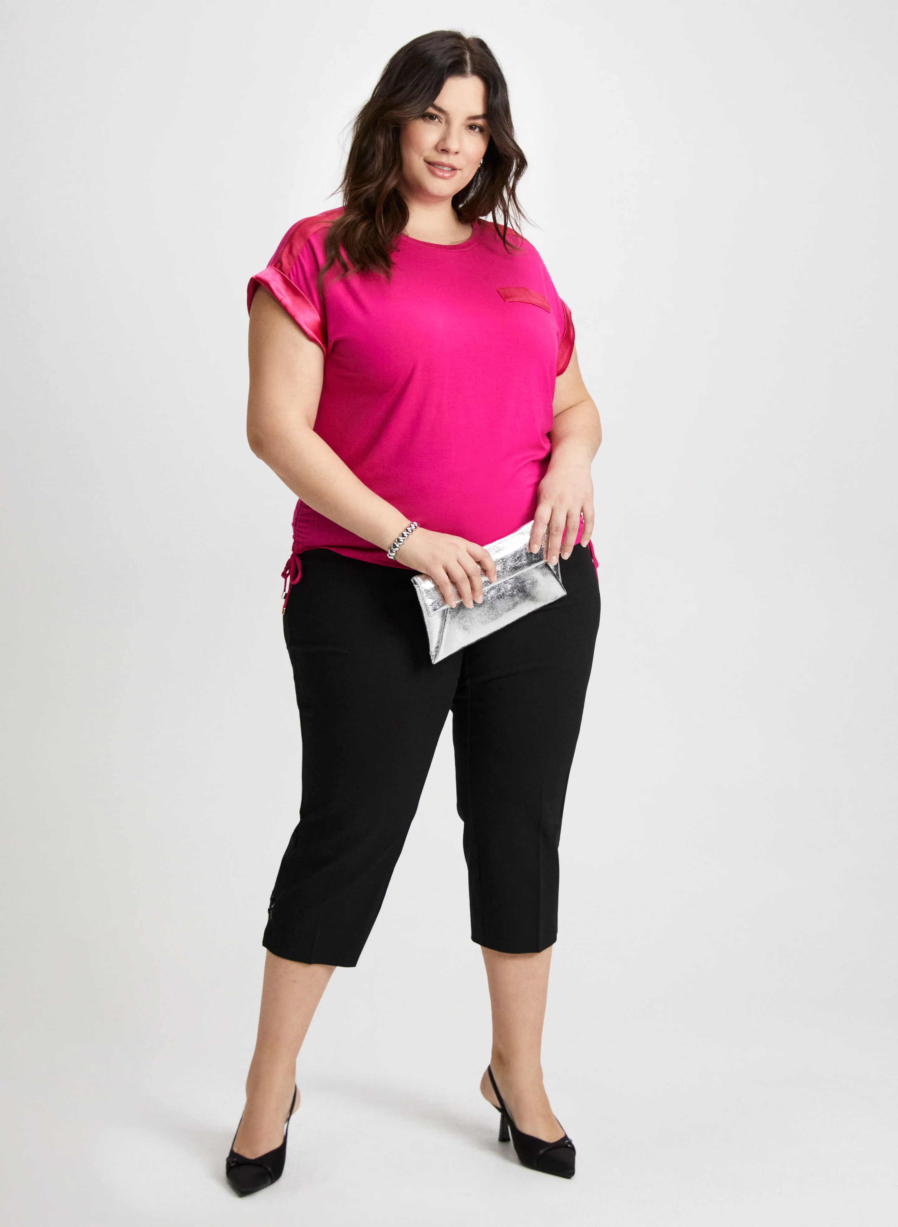 T-Shirt with Satin Details & Bengaline Capris