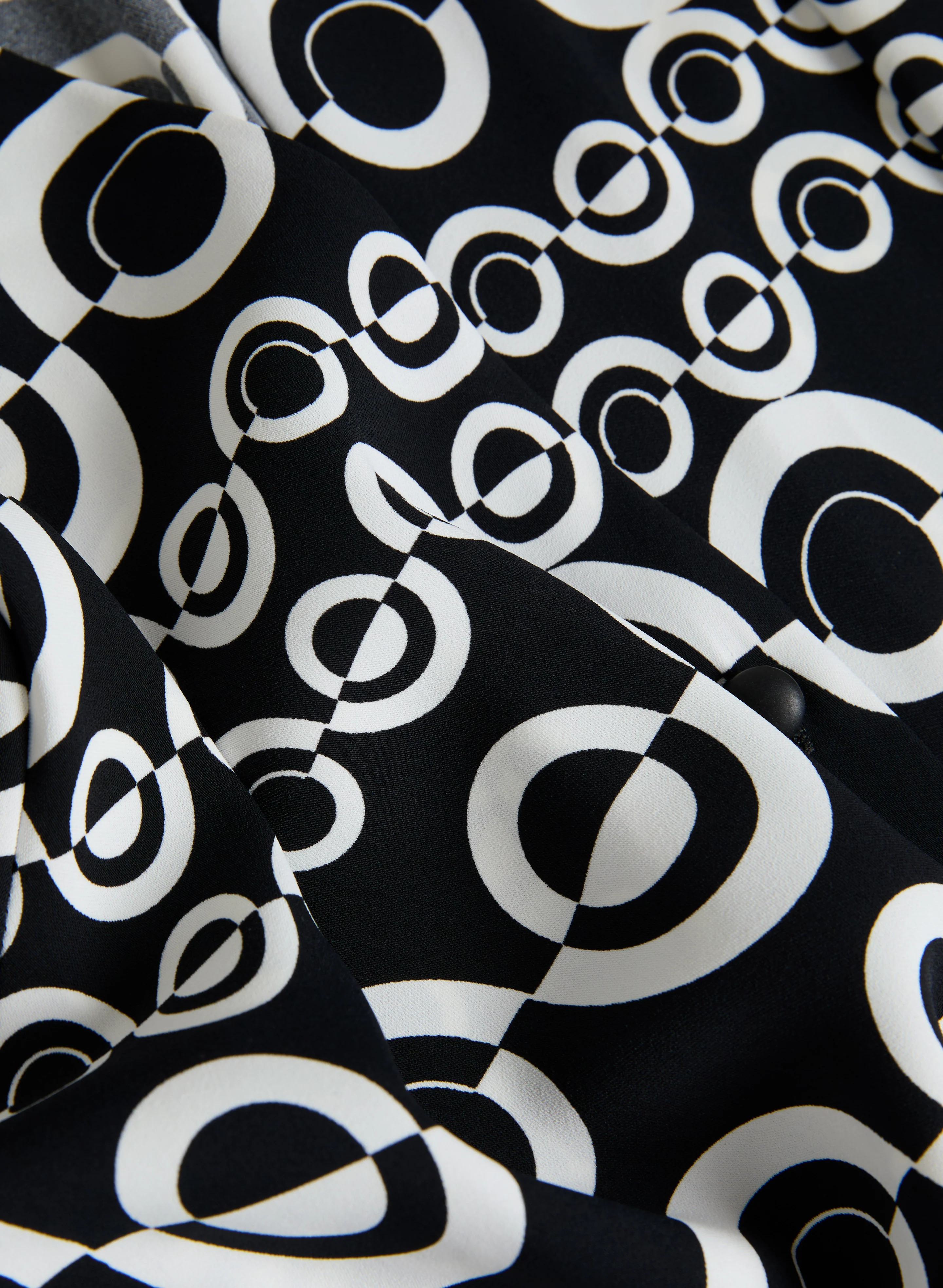 Tie-Front Geometric Print Blouse - Image 7