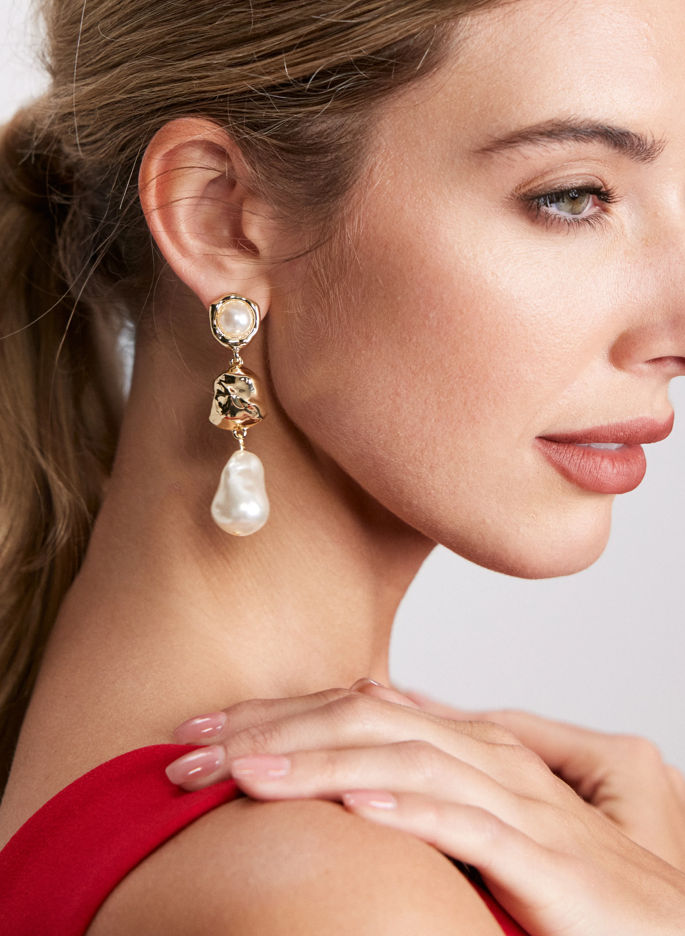 Tiered Pearl Earrings - Image 2